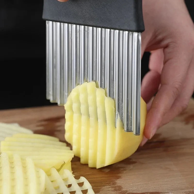 Stainless Steel Crinkle-Cut Potato and Vegetable Slicer – Wavy Kitchen Knife